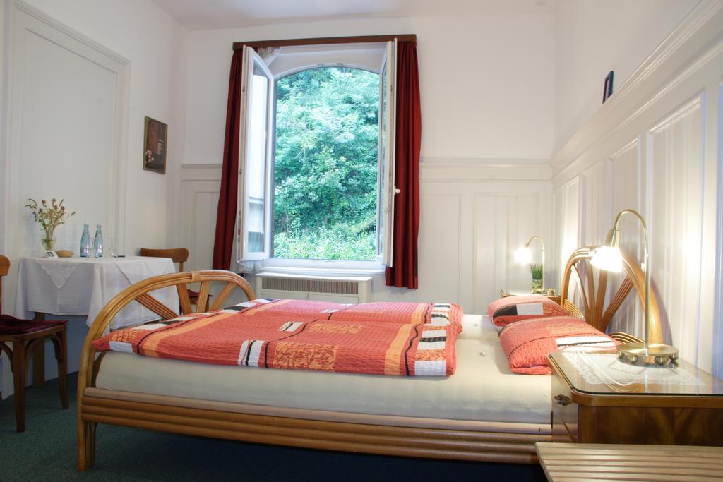 Pension Waldheim Freiburg im Breisgau Room photo